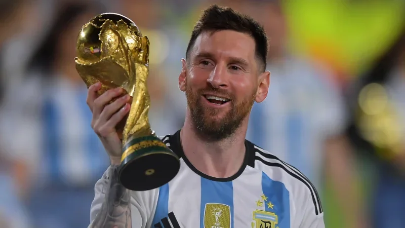 Lionel Messi - Toàn bộ dân chúng công nhận thực lực đá banh chuyên nghiệp